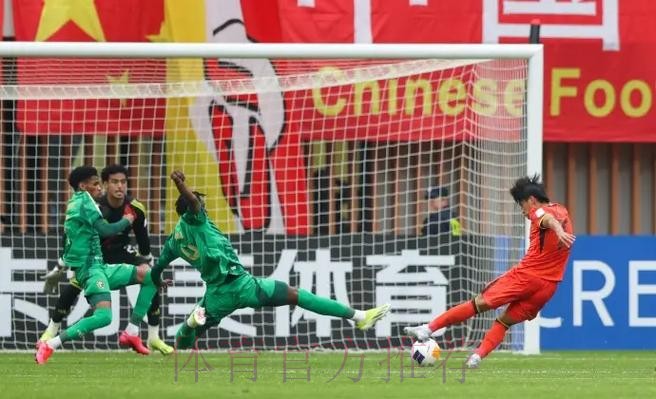 一球憾负韩国 国足继续坚定前行 一球憾负韩国 国足继续坚定前行